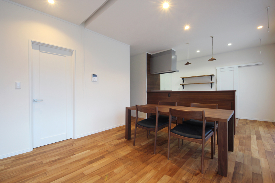 �_�C�j���O�`�F�A Type R�^W550�~D555�~H800�iSH445�^AH655�j