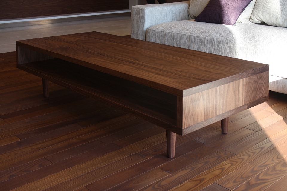 無垢リビングテーブル／ウォールナット材　W1,200×D600×H380　 神奈川県相模原市　I邸　　Design by Kato Architect Office