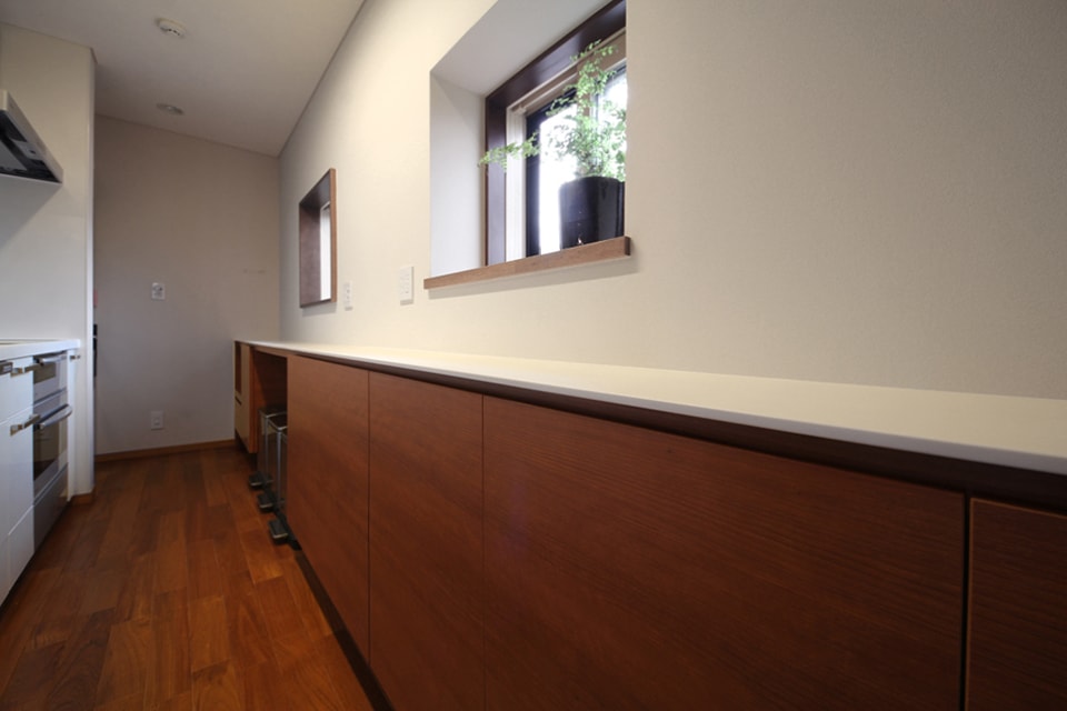 壁面収納・キッチン収納 ／ メラミン樹脂仕上げ（オーダー設計・製作・施工）　神奈川県川崎市K邸